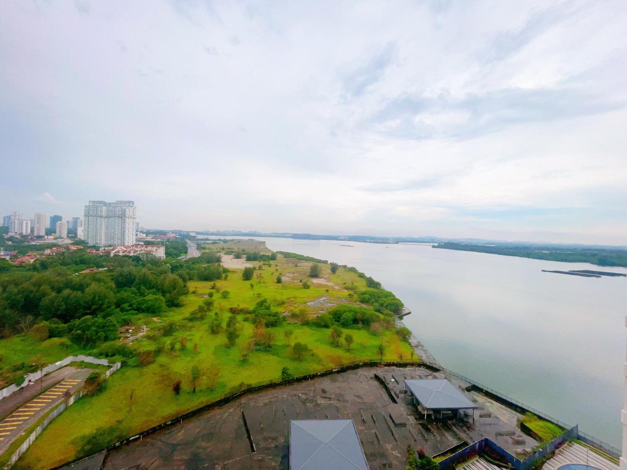 Monic Staycation #Country Garden Danga Bay Джохор Бахру Екстериор снимка