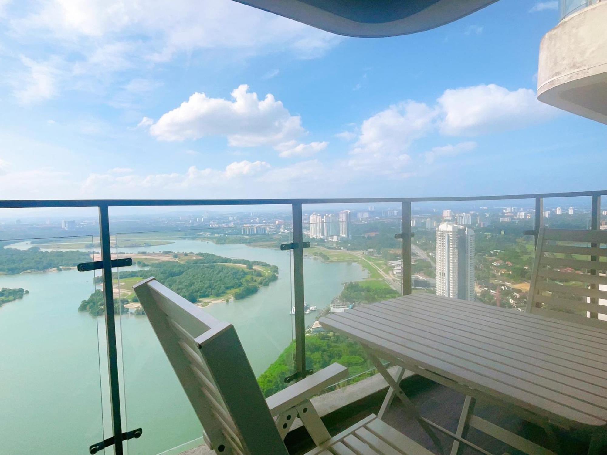 Monic Staycation #Country Garden Danga Bay Джохор Бахру Екстериор снимка